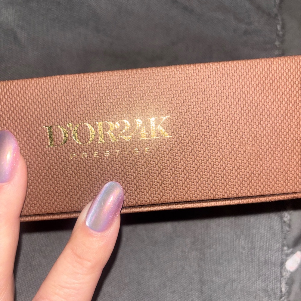 🔥 BUNDLE DEAL- D’or24k Neck & Décolleté Serum and Cream 🔥 - Picture 5 of 12